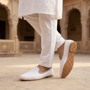 Wedding Mojari for Men: How to Match a Sherwani