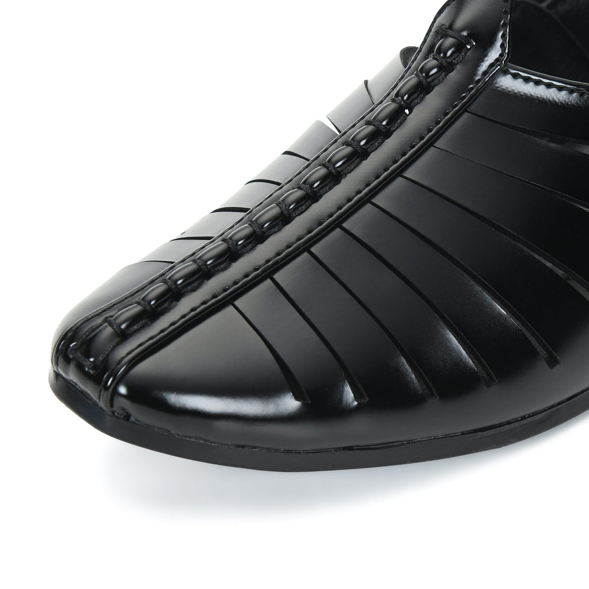 Laser-Cut Ethnic Jutti Mojari for Men