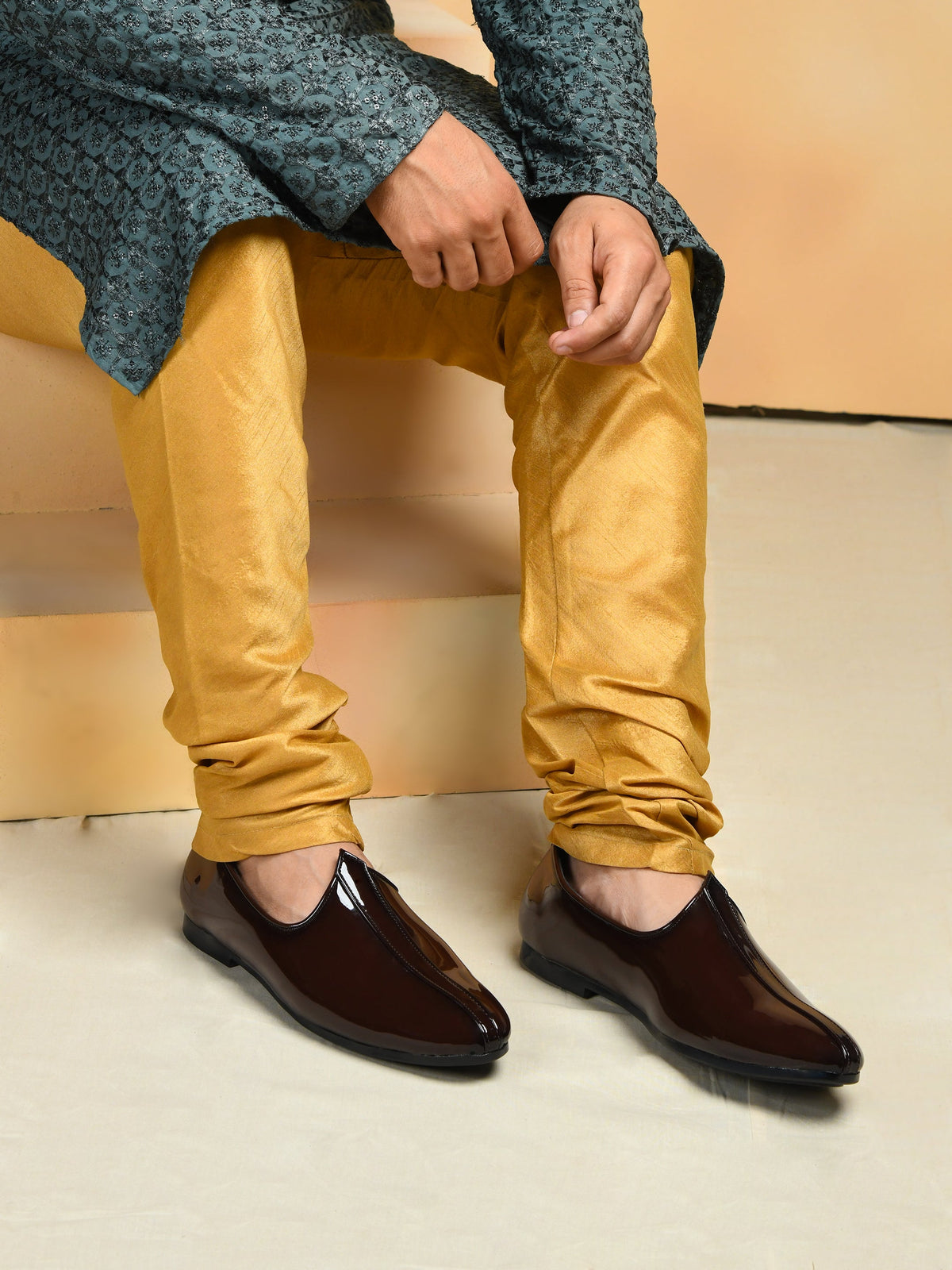 Patent Finish Ethnic Jutti Mojari Men