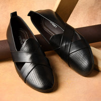 Criss-Cross Nagra Jutti Loafers for Men