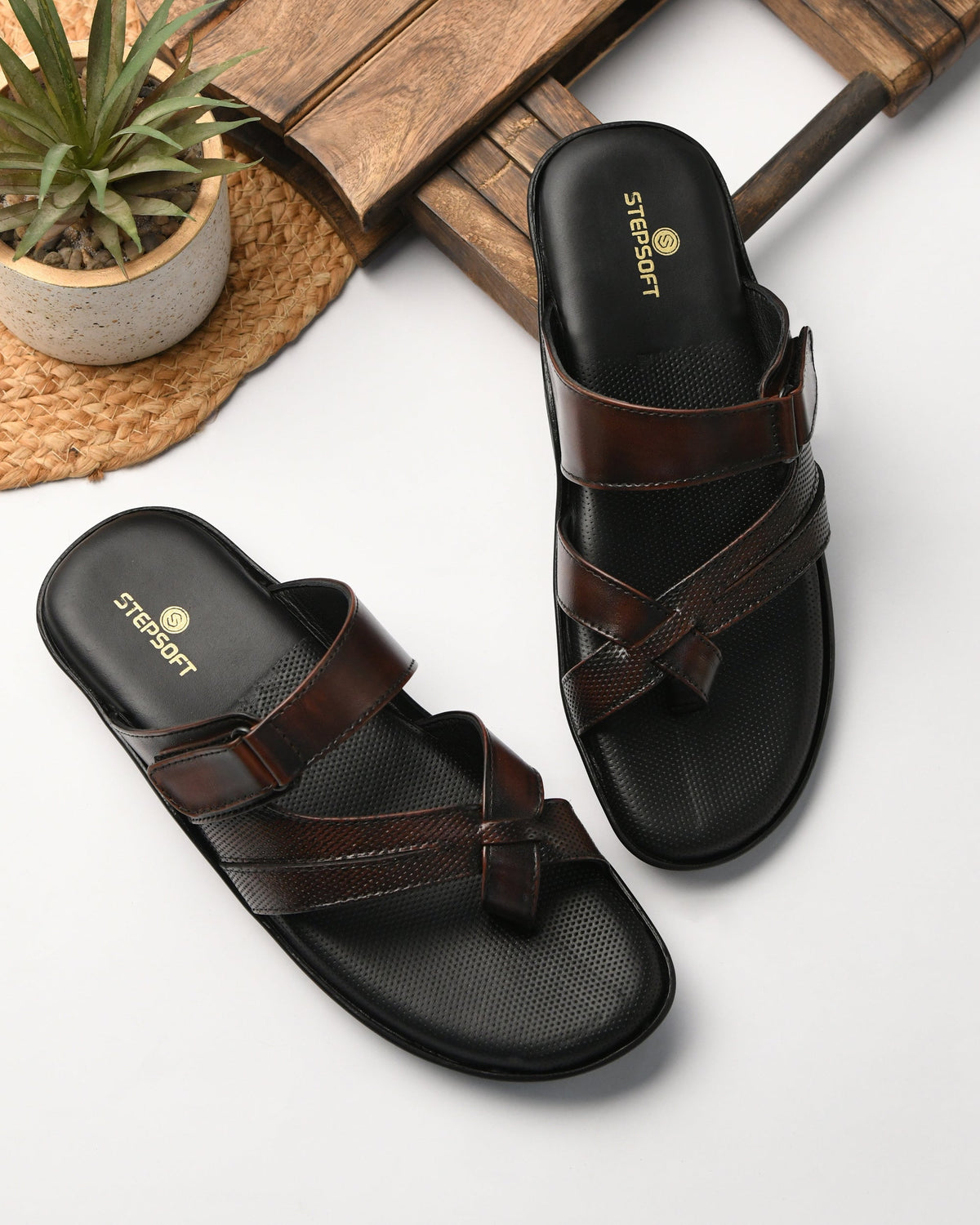 Leather Toe Ring Memory Cushion Slippers Men