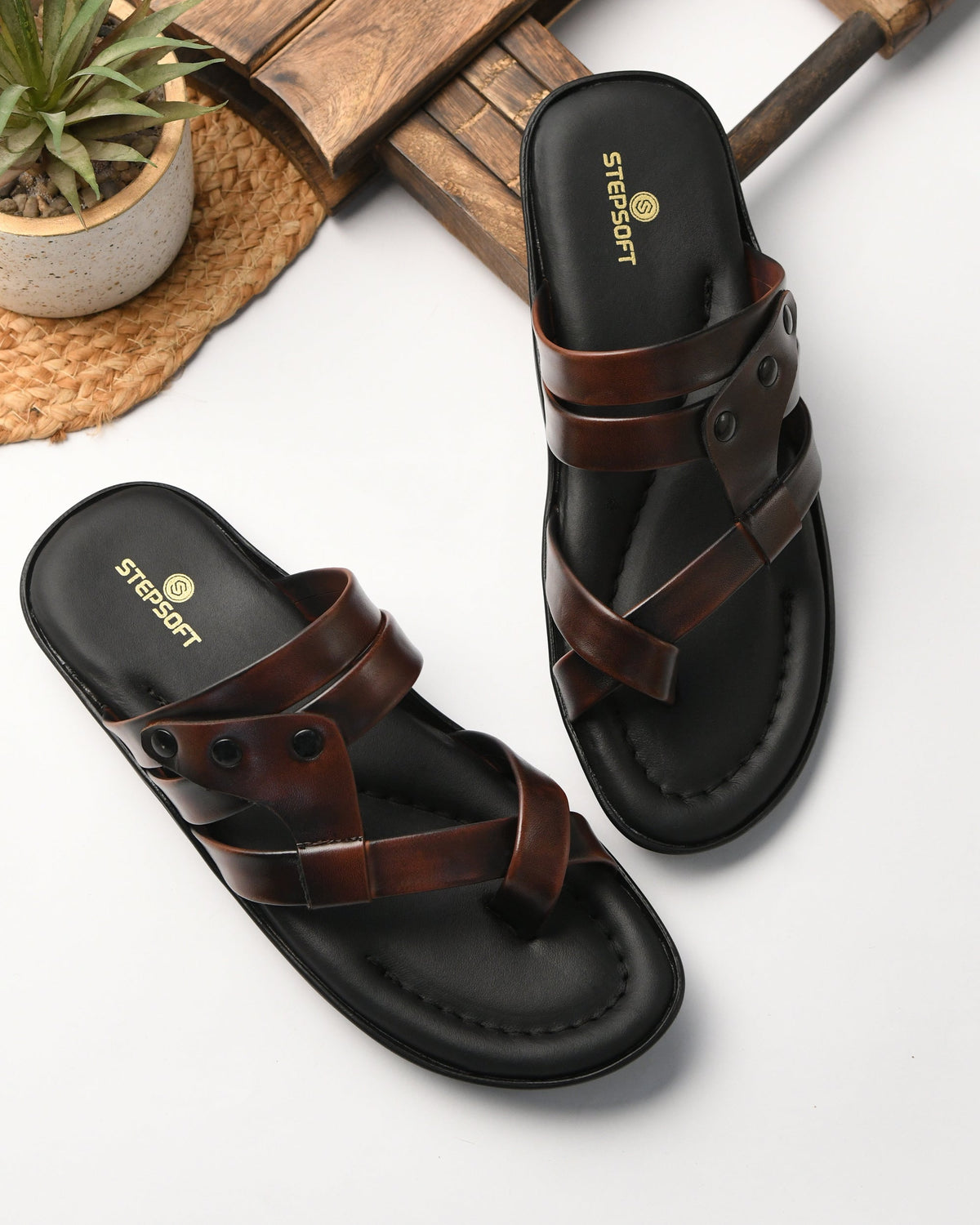 Leather Thumb Style Toe Ring Slippers Men