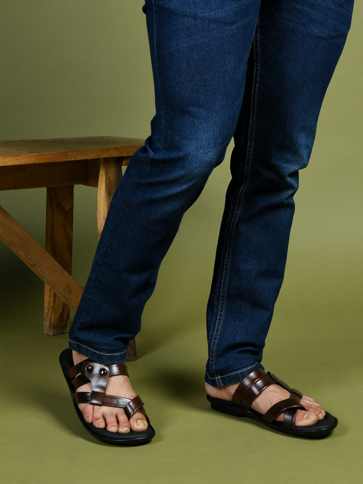 Leather Thumb Style Toe Ring Slippers Men