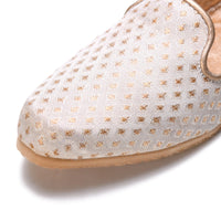 Off White Handcrafted Wedding Naagra Mojari