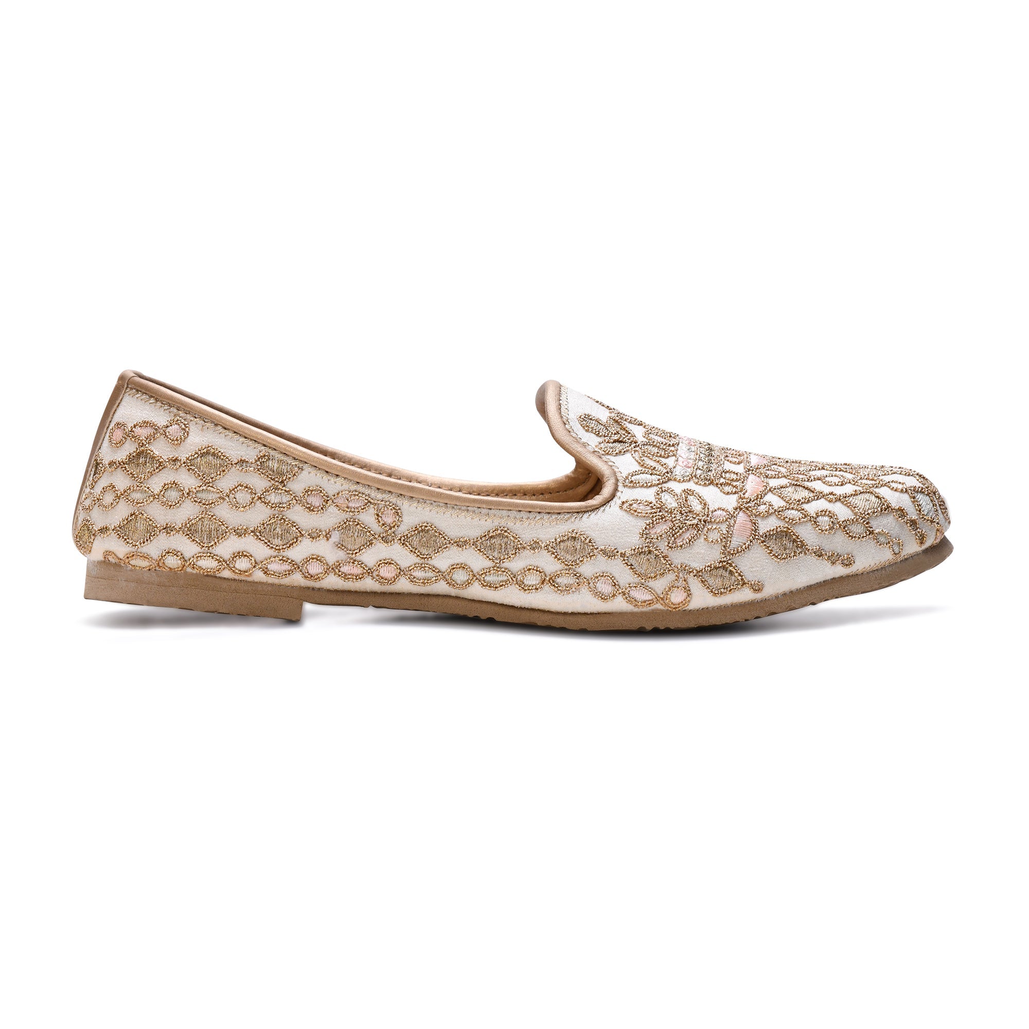 Premium Handcrafted Naagra Mojri Men