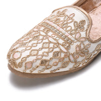 Premium Handcrafted Naagra Mojri Men