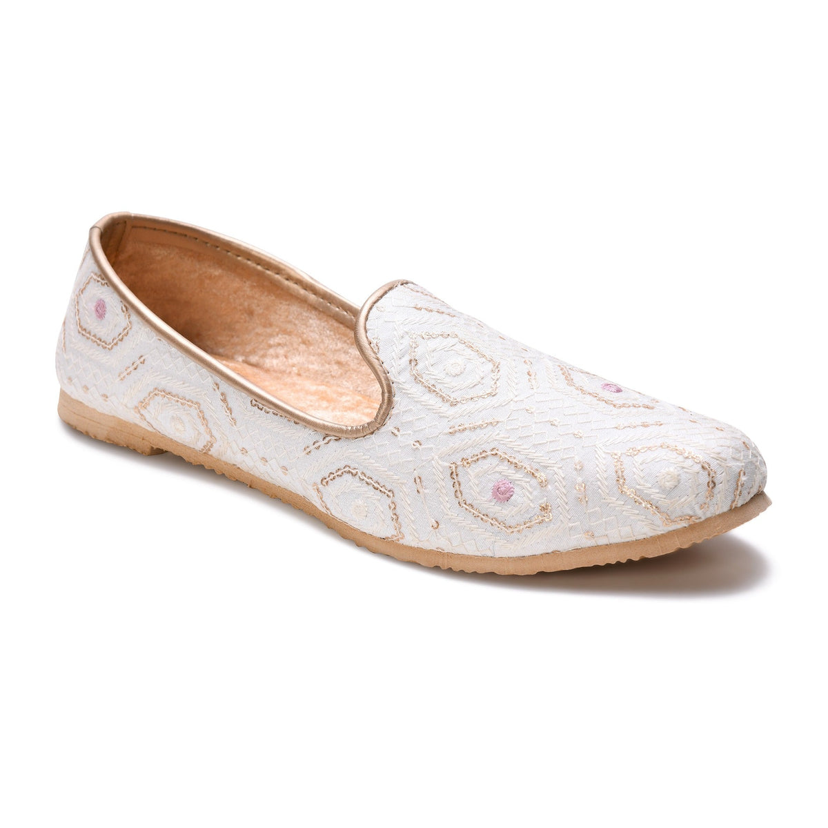 White Embroidered Wedding Nagra Mojari