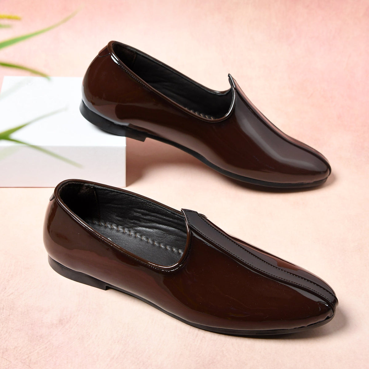 Patent Finish Ethnic Jutti Mojari Men