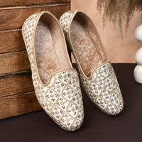 Ivory Sequin Embroidered Wedding Mojari