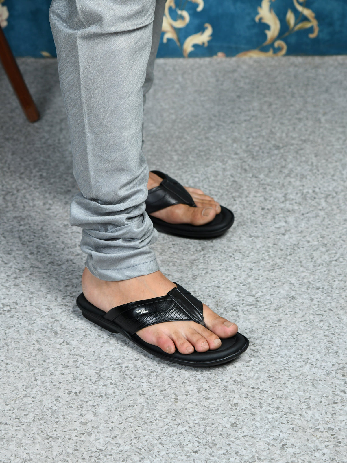 Leather V-Strap Cushioned Slippers for Men