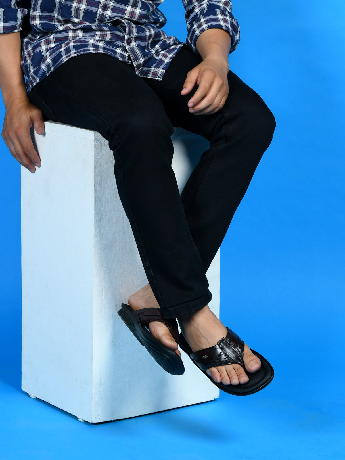 Leather V-Strap Cushioned Slippers for Men