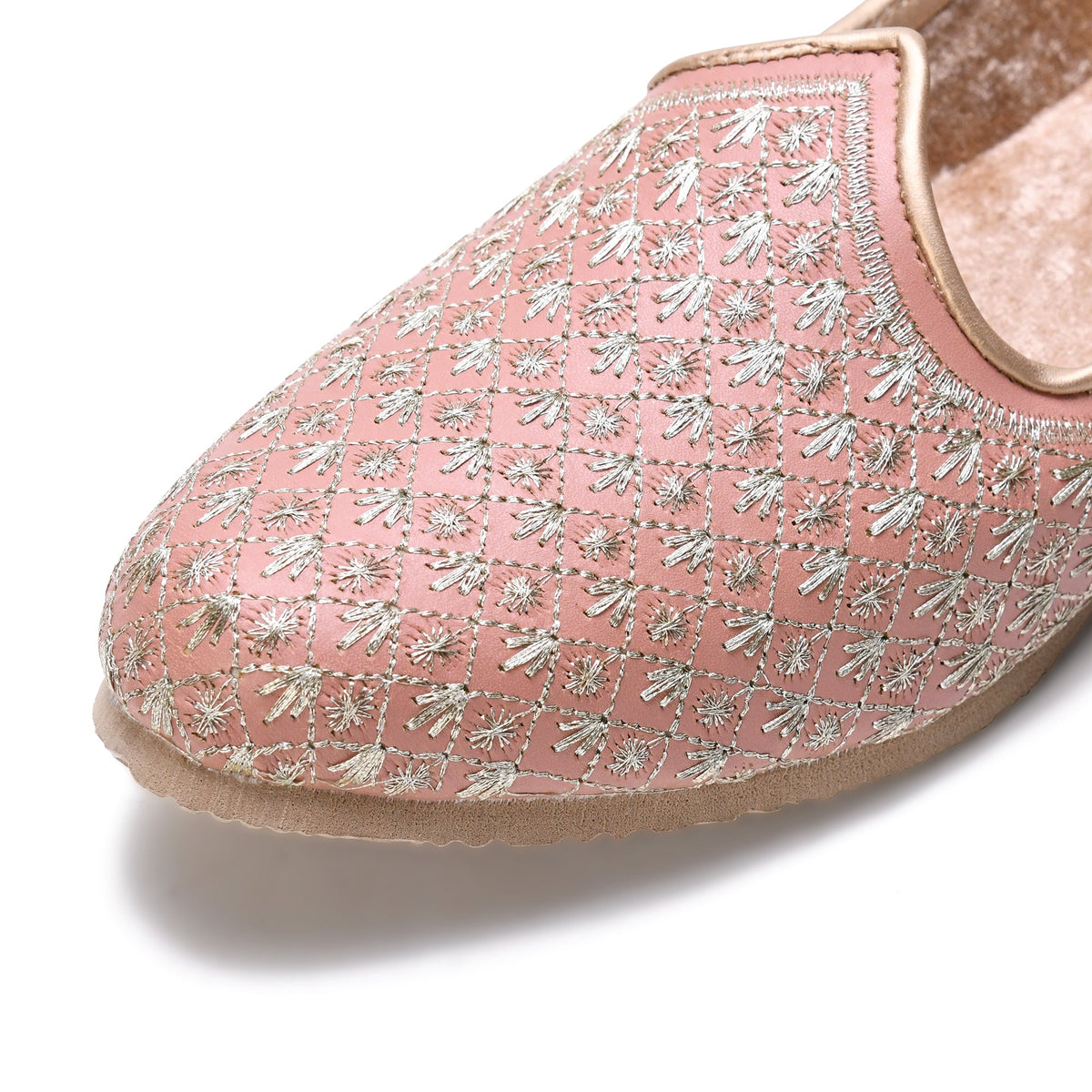 Peach Handcrafted Wedding Naagra Mojari