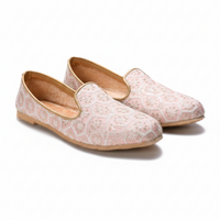 Peach Handcrafted Wedding Naagra Mojari