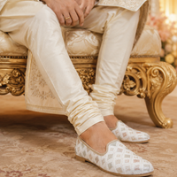 Embroidered Cushioned Comfort Nagra Juttis