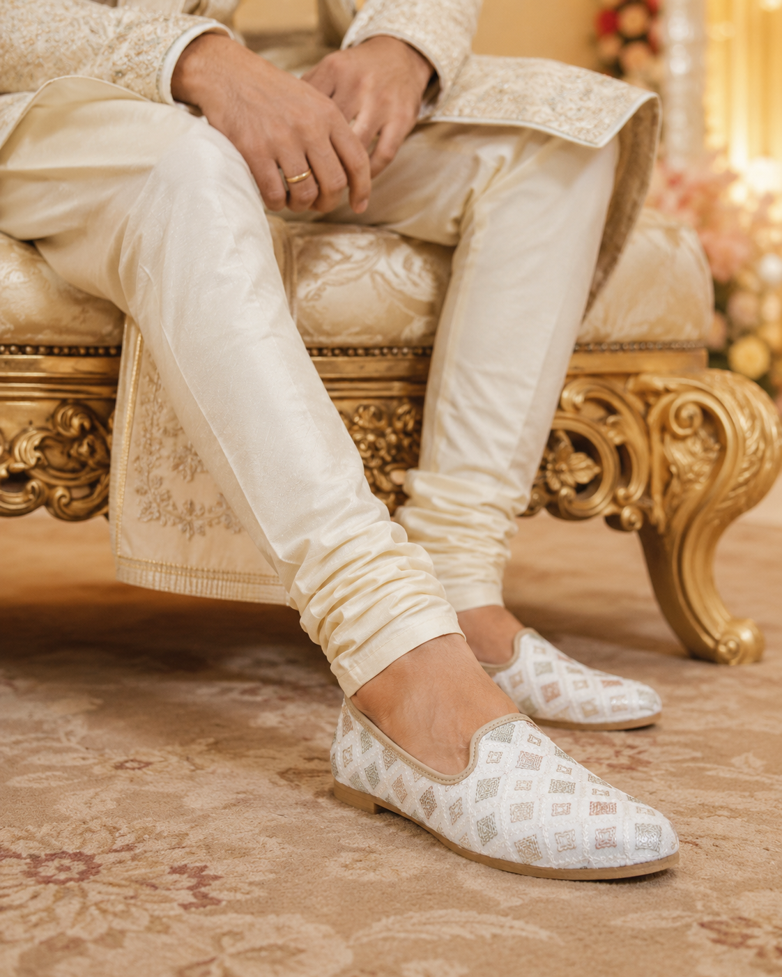 Embroidered Cushioned Comfort Nagra Juttis