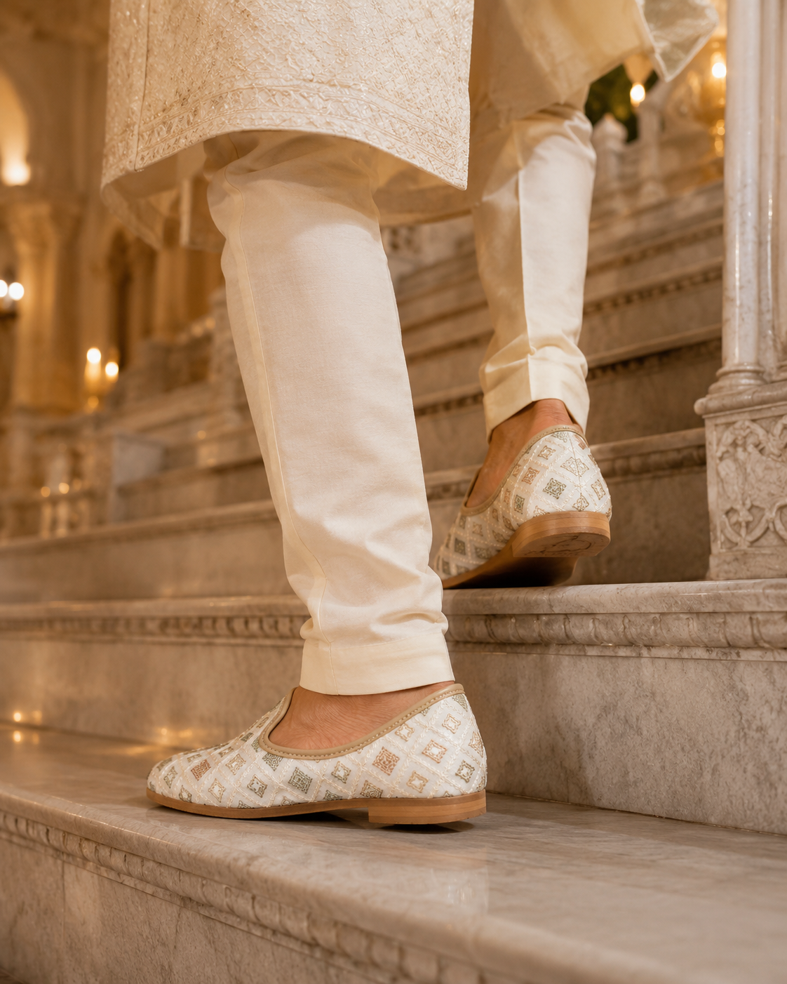 Embroidered Cushioned Comfort Nagra Juttis