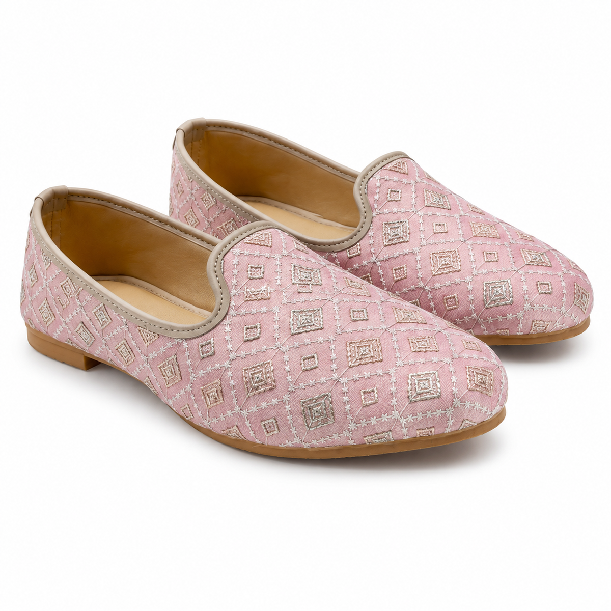 Embroidered Cushioned Comfort Nagra Juttis