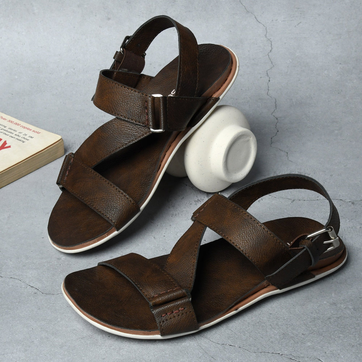 Cushioned Footbed Buckle Strap Sandals Men