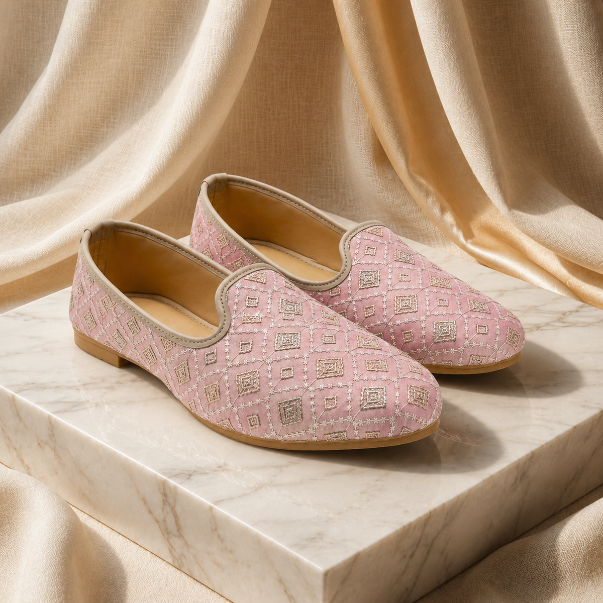 Embroidered Cushioned Comfort Nagra Juttis